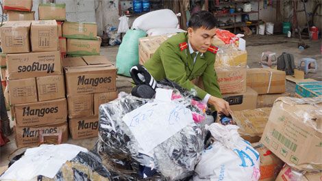 Thu giữ trên 5,2 tấn thực phẩm không rõ nguồn gốc