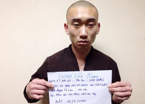 Giả sư bác trốn truy nã trong chùa