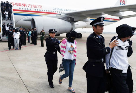 Giải cứu 29 phụ nữ bị tiêm thuốc kích dục ép bán dâm