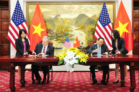 Ký Thư thỏa thuận về trợ giúp thực thi pháp luật và tư pháp hình sự