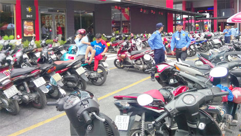 Vào công ty trộm xe máy, rã bán phế liệu