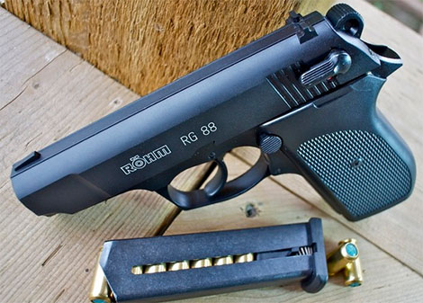 Súng bắn đạn cao su cướp cò, cháu bé 11 tuổi tử vong