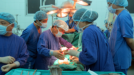 Ghép đầu người: Đừng lo “Hồn Trương Ba, da hàng thịt”