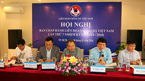 Tít mù rồi lại vòng quanh...