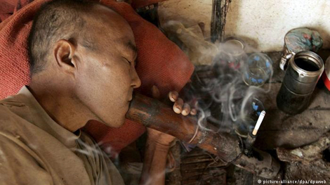 Làn sóng người trẻ tìm đến ma túy vì áp lực cuộc sống