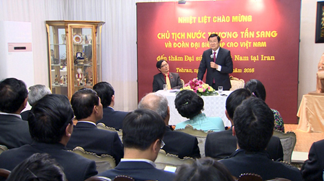 Chủ tịch nước Trương Tấn Sang thăm Đại sứ quán Việt Nam tại Iran