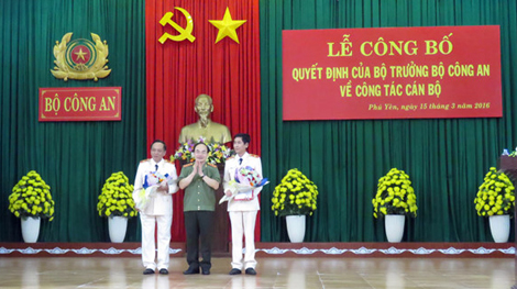Công bố quyết định điều động Giám đốc Công an tỉnh Bình Định và Phú Yên