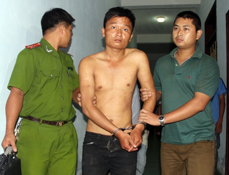 Bắt kẻ trốn khỏi nhà tạm giữ với 4 lệnh truy nã