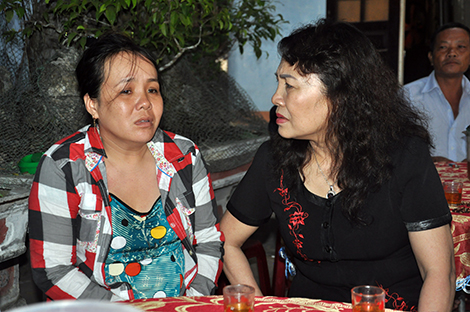 Bộ GD&ĐT hỗ trợ các gia đình có con em bị đuối nước ở Quảng Ngãi