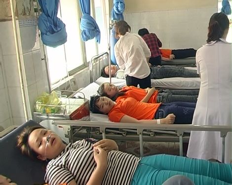 Hơn 50 công nhân nhập viện nghi ngộ độc thực phẩm