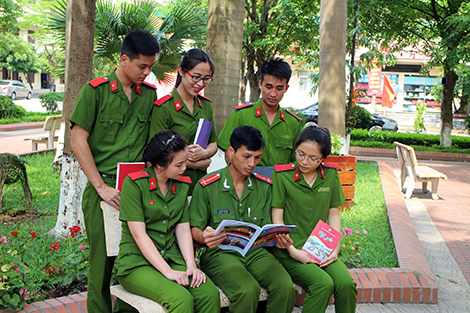 Những sinh viên Cảnh sát điển hình D37 trước ngày "ra lò"