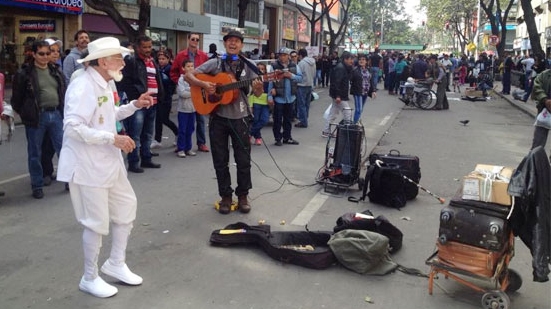 Thủ đô Bogotá và những thử nghiệm thú vị ban đầu