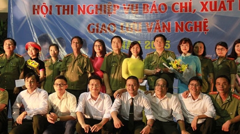Sôi nổi Hội thi nghiệp vụ báo chí, xuất bản - giao lưu văn nghệ lần thứ nhất
