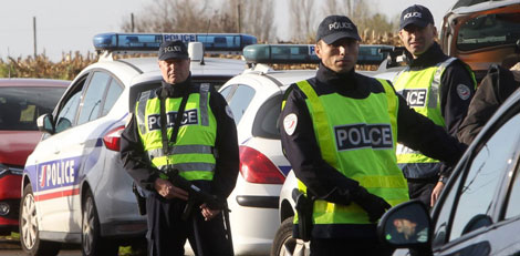 Bắt nghi phạm liên quan đến vụ tấn công khủng bố Paris