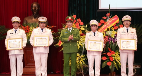 Lực lượng Cảnh sát truy nã tội phạm kỷ niệm 70 năm Ngày truyền thống 