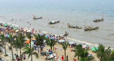 Du lịch biển Hải Tiến: "Nàng công chúa ngủ trong rừng" đang được đánh thức