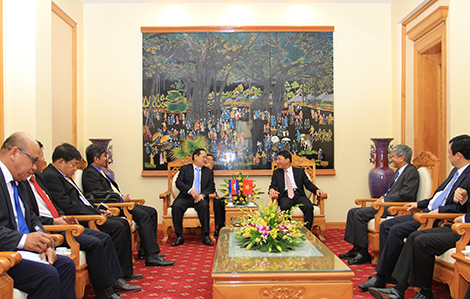 Thứ trưởng Trần Việt Tân tiếp đoàn Tổng cục Di trú Campuchia