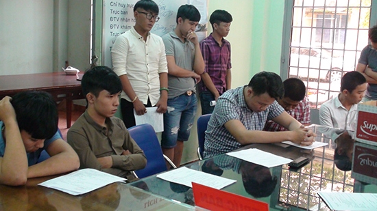 8 đối tượng xông vào UBND phường truy sát bị khởi tố