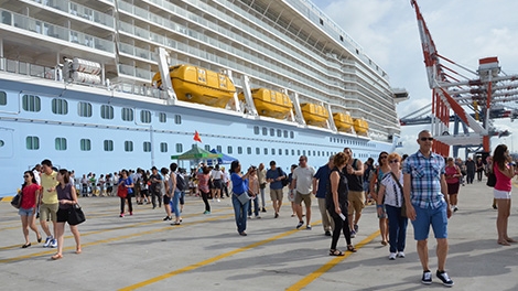 Tàu biển cao cấp Quantum of the Seas lần đầu tiên đến Việt Nam