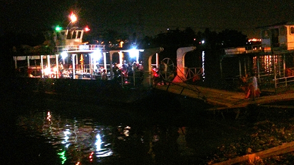 Mâu thuẫn trên phà, đánh người rơi Kênh Tẻ chết đuối