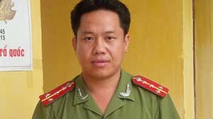 Tận tụy “ba cùng”, được dân bản tin yêu