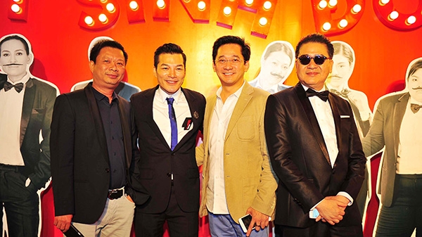 Dàn Sao Việt tấp nập đến ủng hộ “Hy sinh đời trai” của Trần Bảo Sơn