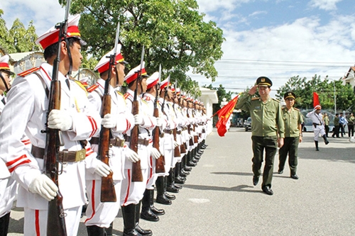 Bộ trưởng Trần Đại Quang thăm và làm việc tại Ninh Thuận 