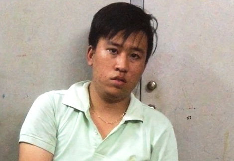 Bắt nóng tên cướp dây chuyền vàng 