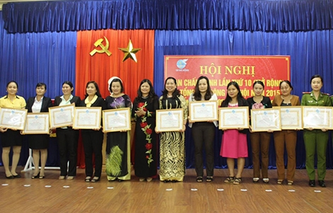 Phụ nữ PCCC Đà Nẵng được Trung ương Hội LHPN Việt Nam khen thưởng