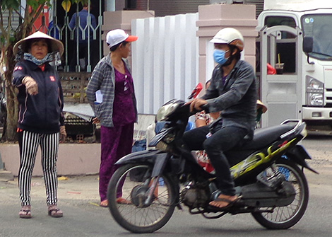 Cò vé lộng hành ga Sài Gòn 