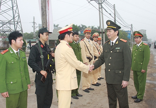 Lực lượng CAND nỗ lực phấn đấu hoàn thành xuất sắc nhiệm vụ bảo vệ ANTT năm 2016