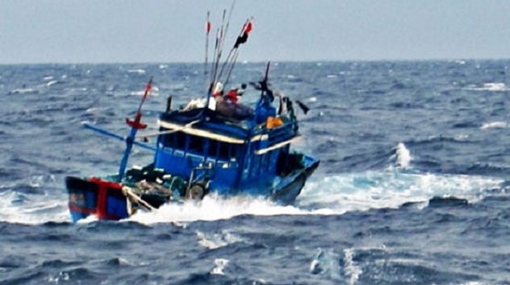 Thêm một tàu cá của ngư dân tỉnh Quảng Nam bị tấn công trên vùng biển Hoàng Sa