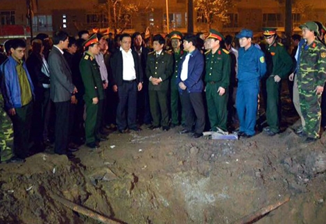 Bí thư Thành ủy Hà Nội kiểm tra hiện trường vụ nổ ở Hà Đông 