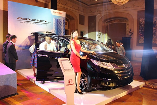 Honda Odyssey giá 1,99 tỷ tại Việt Nam 