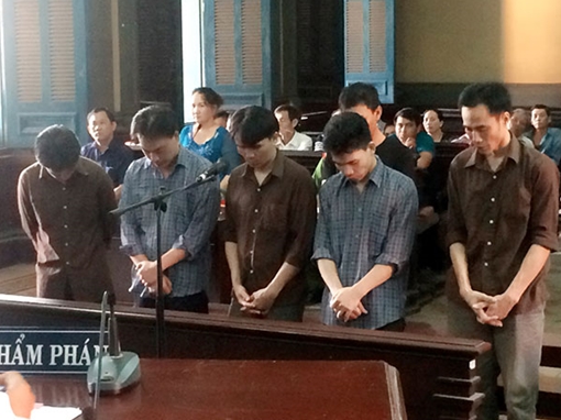 Nửa đêm cạy cửa trộm 5,5 kg vàng trong tiệm 