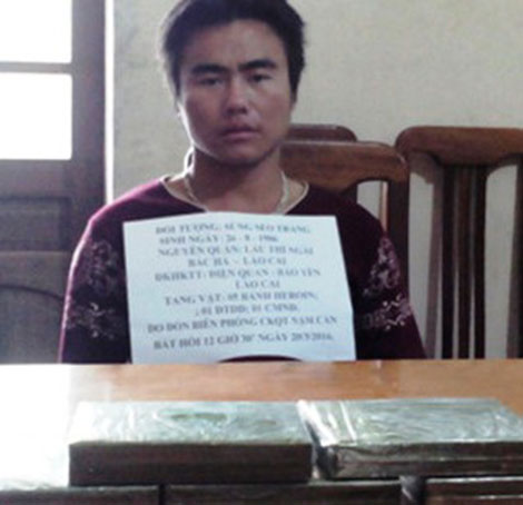 Nam thanh niên vượt biên với 5 bánh heroin 