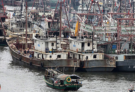 Từ cảng Tam Á nhìn về Hoàng Sa, Trường Sa: Tham vọng độc chiếm Biển Đông 