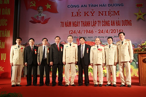 Bộ trưởng Tô Lâm dự Lễ kỷ niệm 70 năm Ngày thành lập Ty Công an Hải Dương 