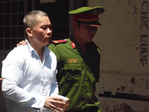 Việt kiều giấu hơn 1kg ma túy trong quần lót 