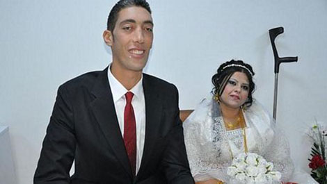 Người đàn ông cao nhất thế giới đã lấy được vợ 