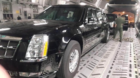 Hai chiếc xe “khủng” chở Tổng thống Obama đã có mặt tại Hà Nội 