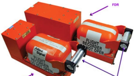 Một tuần để tìm ra hộp đen máy bay QZ8501