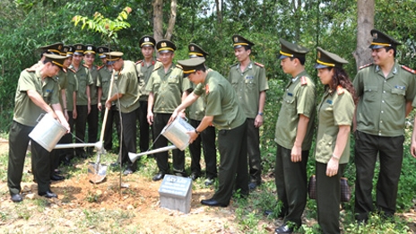 Thầm lặng chiến công, xây nền an ninh vững