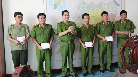 Thưởng “nóng” các tập thể phá nhanh vụ án giết người cướp tài sản