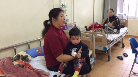 Có thể điều chuyển giám đốc bệnh viện nếu để quá tải và phòng khám nhếch nhác