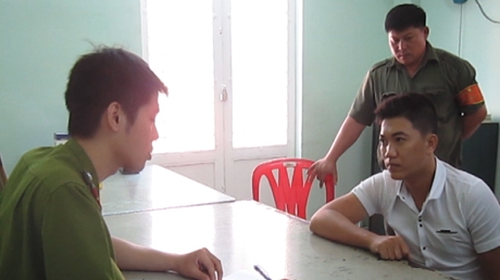 Vạch mặt phóng viên giả từng hai lần ăn cơm tù