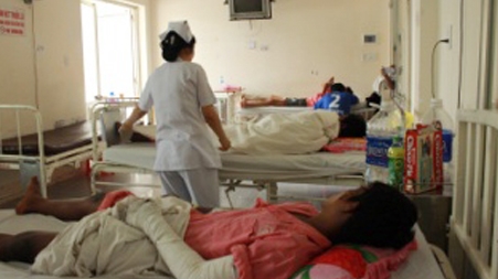 Nổ bình gas, 5 công nhân nhập viện vì bỏng nặng