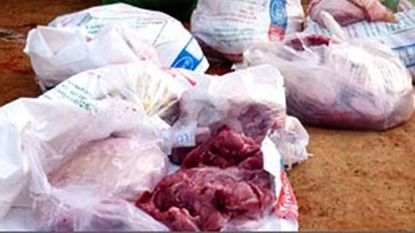 Bắt vụ vận chuyển 600 kg nội tạng và thịt động vật thối