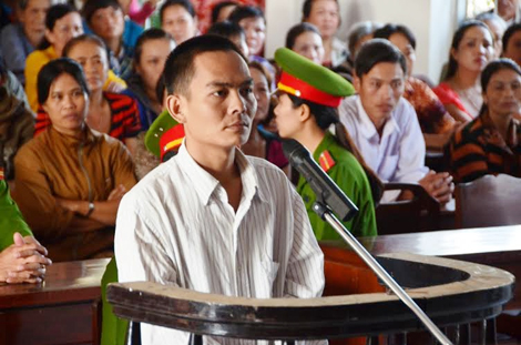 Nghịch tử giết cha vứt xác phi tang lĩnh án chung thân