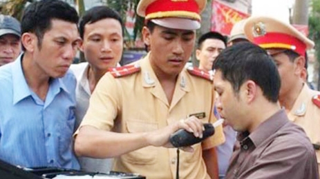 Độ cồn cao - thu phương tiện?